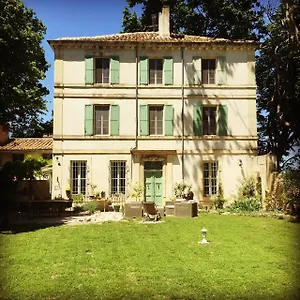 Chateau Cornillon Bed & Breakfast