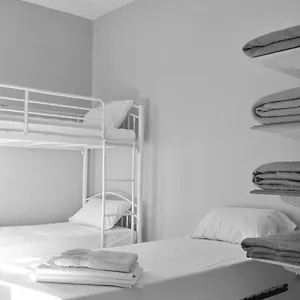 L'auberge Du Pelerin Et Du Voyageur Hostel