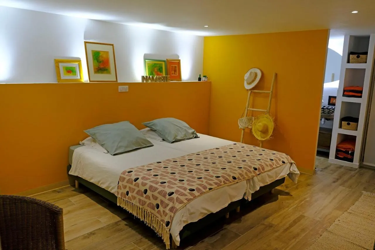 Bed and Breakfast Le Loft de la Grange à Arles 0*,  France